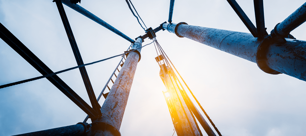 Refinerías Inteligentes: Donde la Automatización, la Seguridad y lo Inesperado Convergen